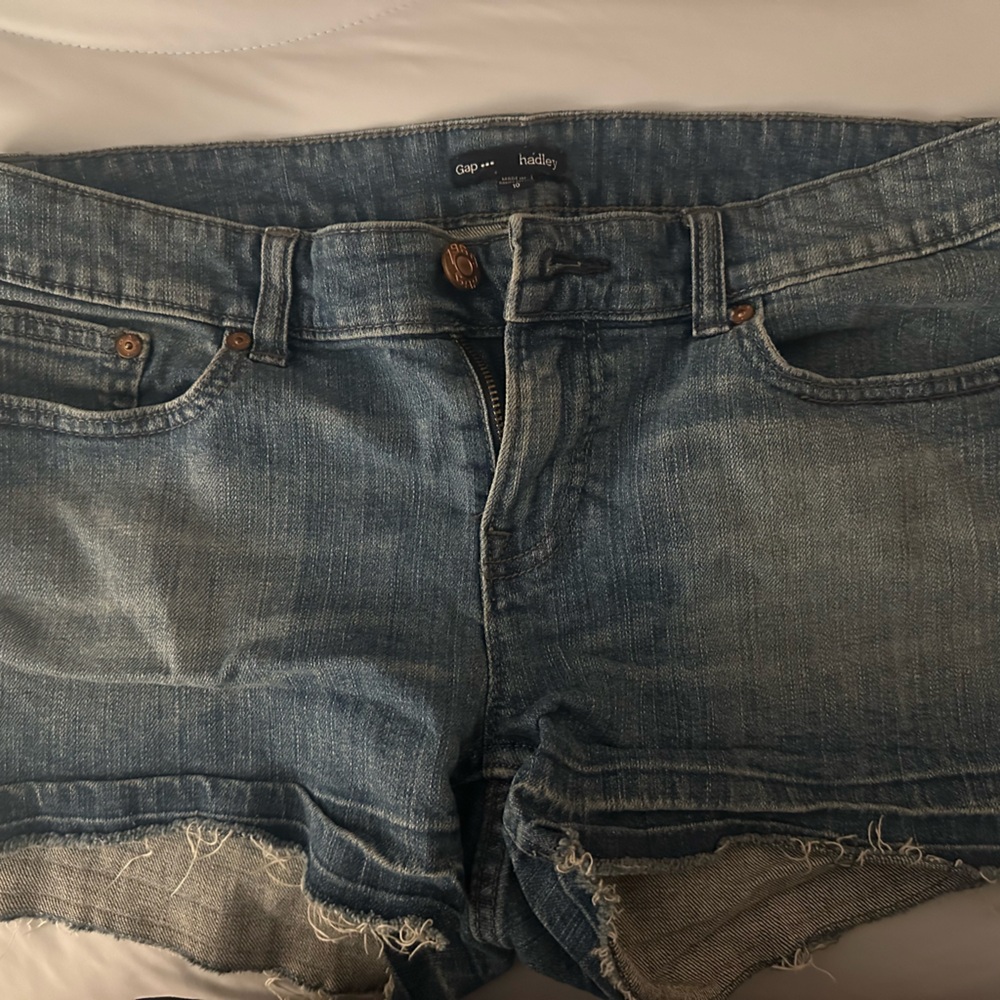 Size 10 Gap jeans shorts
